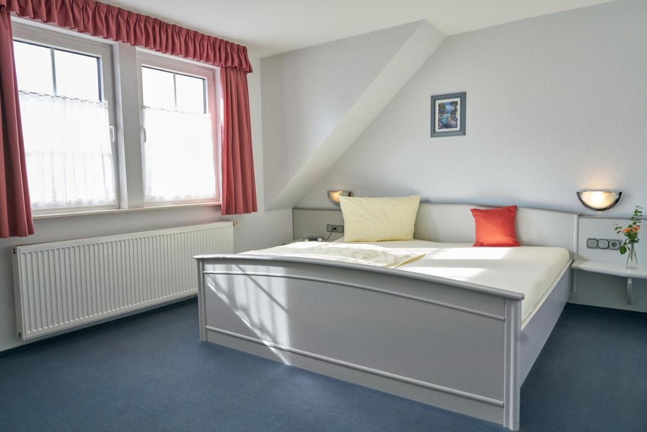 Landgasthof Fleischhauer Homberg  Exteriör bild